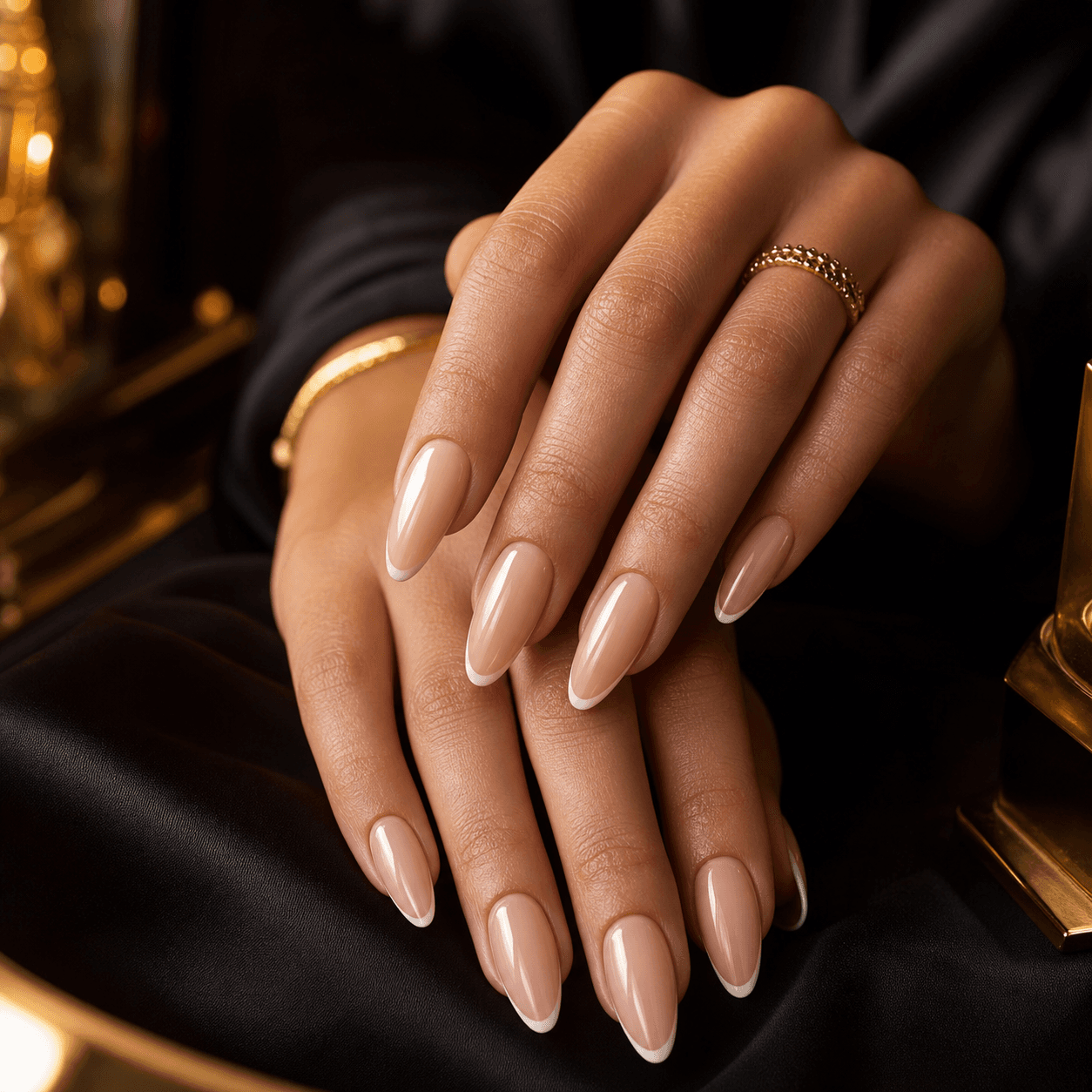 Alongamento de unhas com acabamento delicado