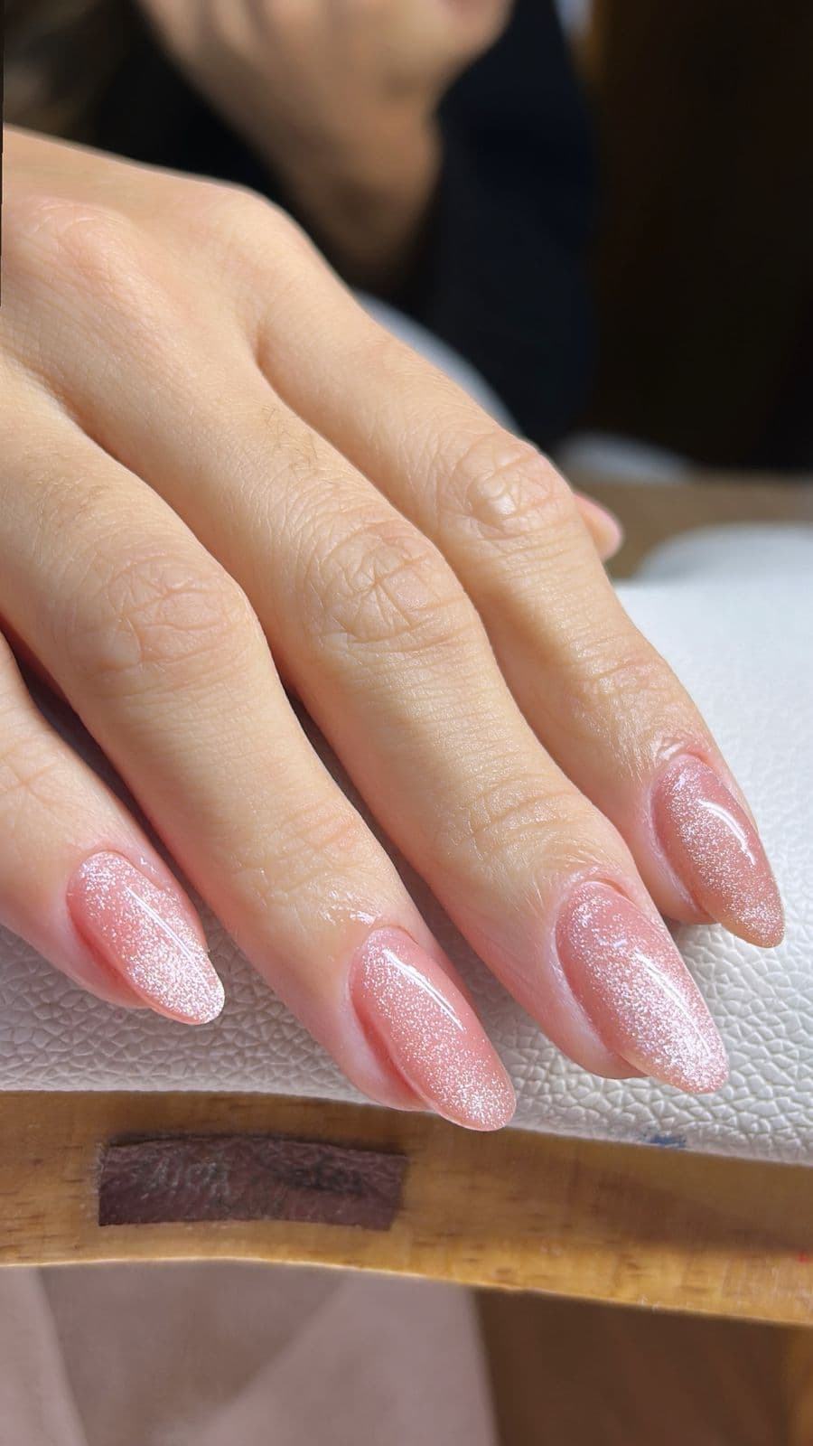 Blindagem com esmaltação em gel em acabamento delicado