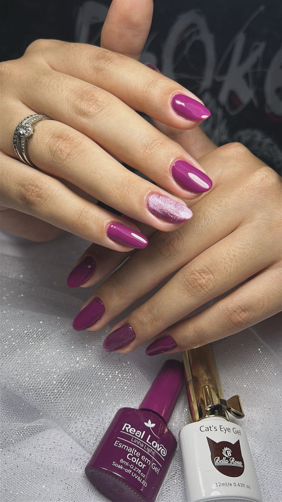 Blindagem com esmaltação em gel em unhas naturais